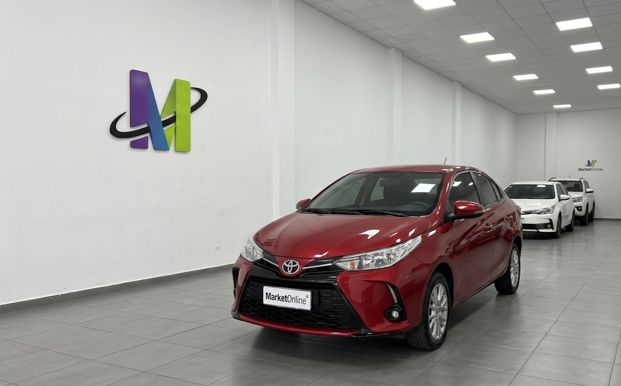 Toyota Yaris 1.5 107cv Xls Sedan