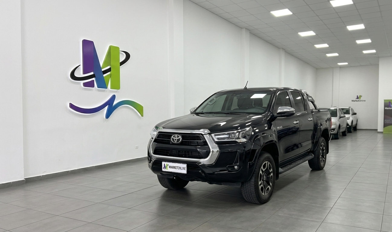 TOYTA HILUX SRX 2.8 TDI
