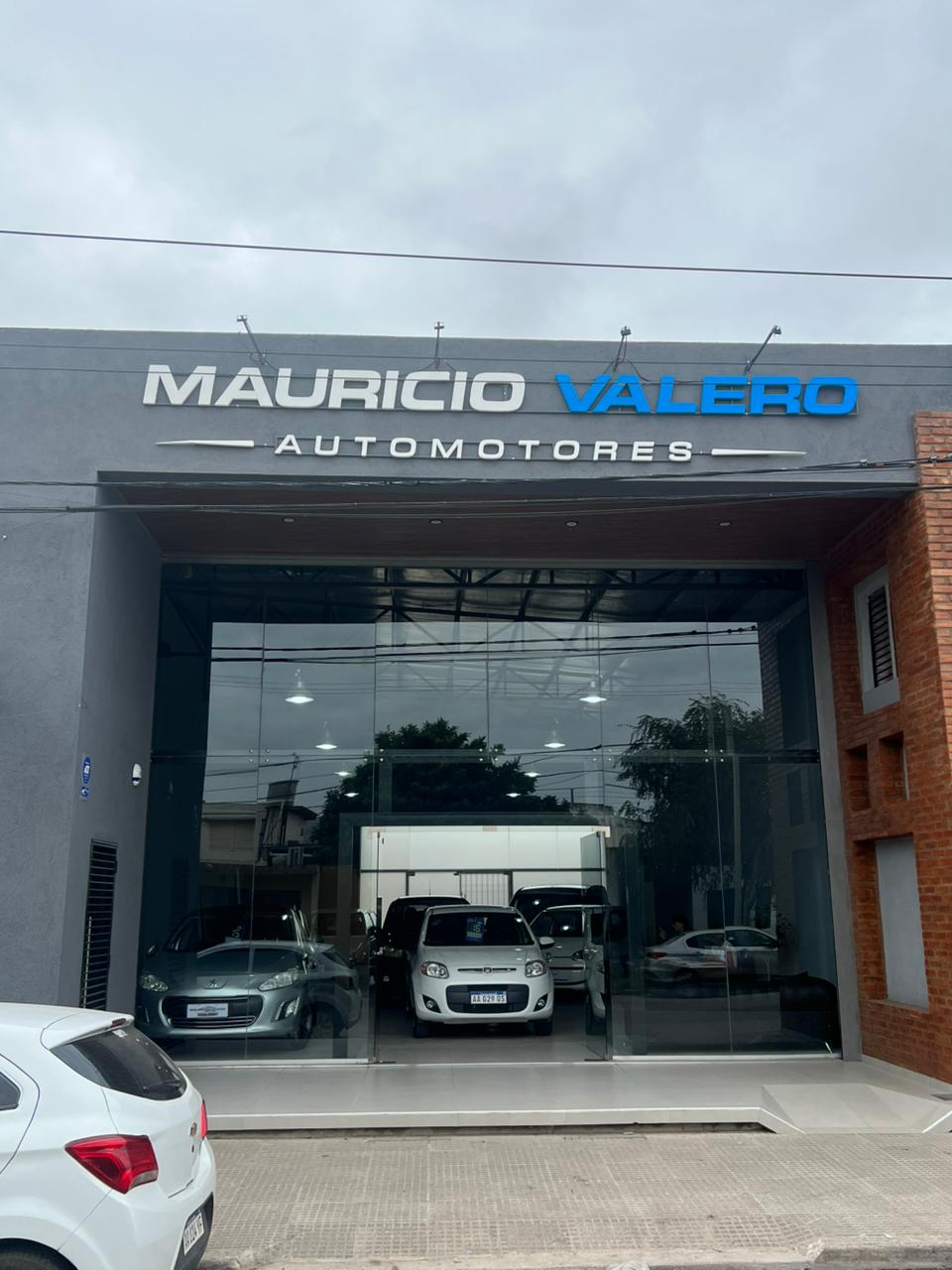 MAURICIO VALERO AUTOMOTORES