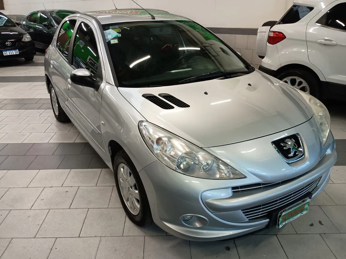 Peugeot 207 1.4 Allure 75cv