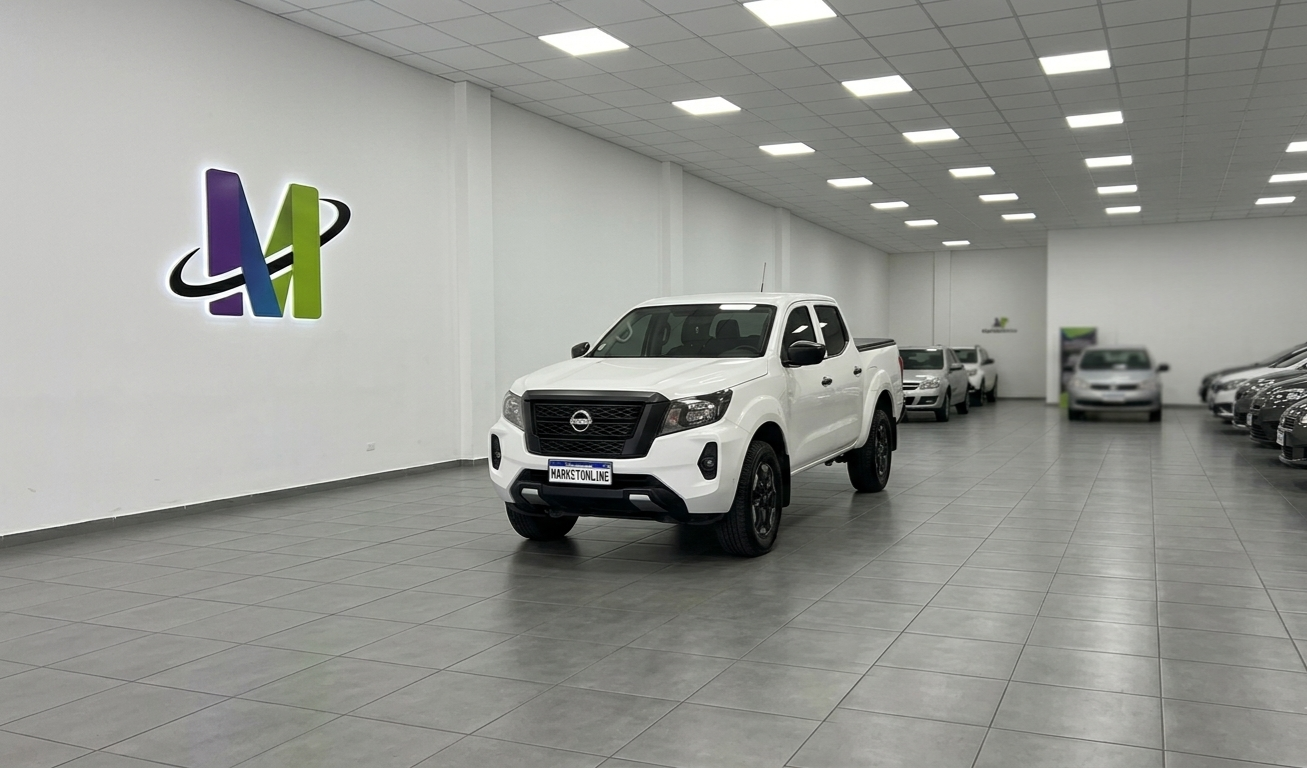 NISSAN FRONTIER S4X2
